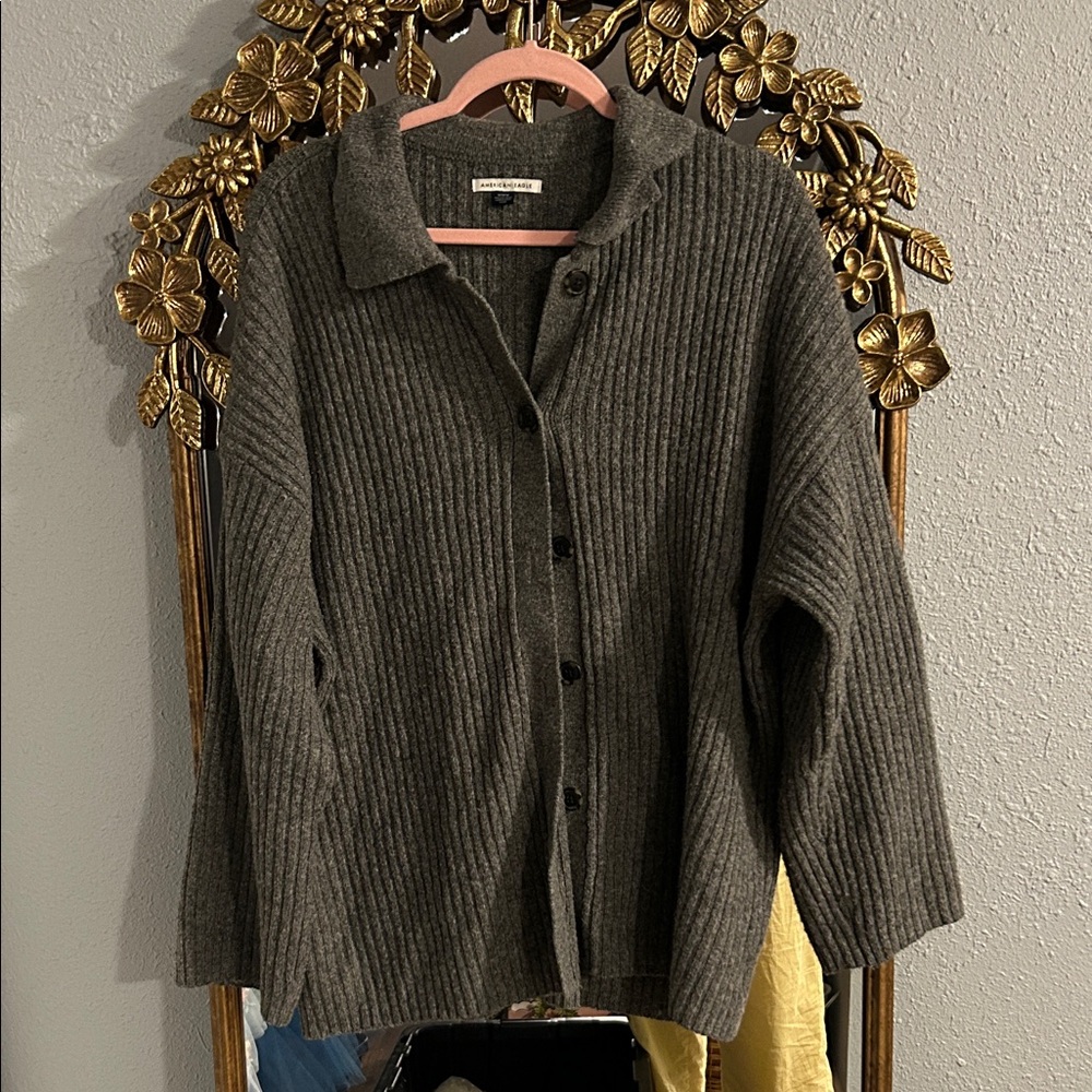 American Eagle Oversized Cardigan - Medium